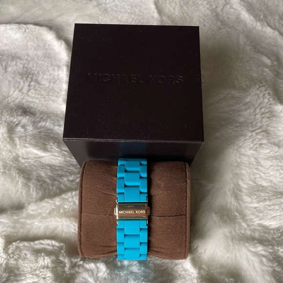 Michael Kors ladies watch - Picture 3 of 3